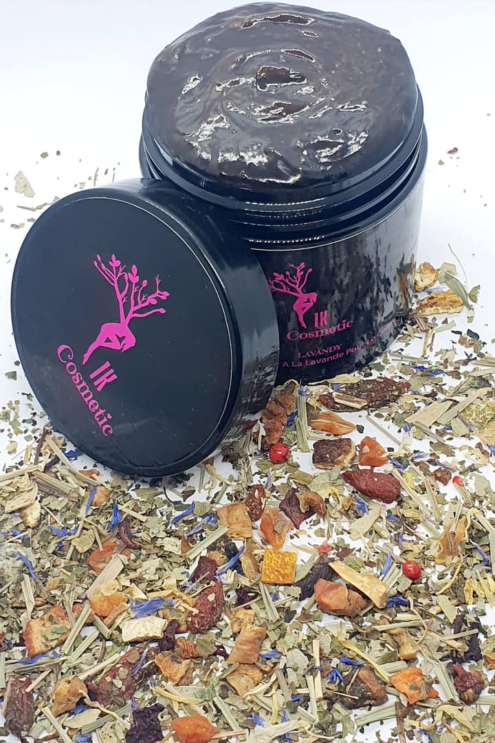 Lavandy_s_r ik Cosmetic – LAVANDY savon noir aux plantes